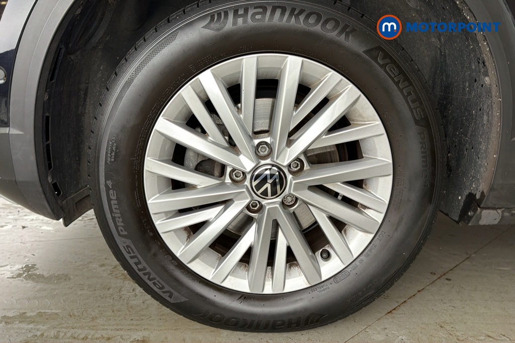 Volkswagen T-Roc Life Manual Petrol SUV - Stock Number (1686637) - 44th supplementary image