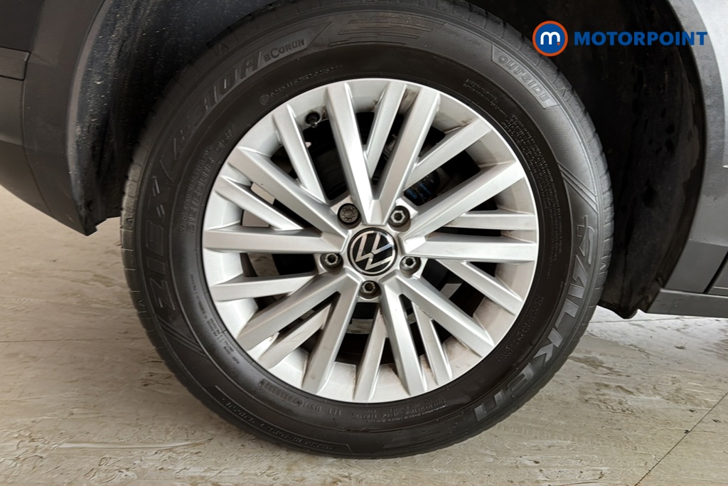Volkswagen T-Roc Life Manual Petrol SUV - Stock Number (1686637) - 46th supplementary image