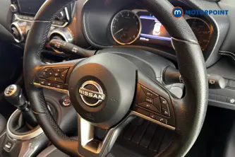 Nissan Juke N-Connecta Manual Petrol SUV - Stock Number (1686787) - 2nd supplementary image