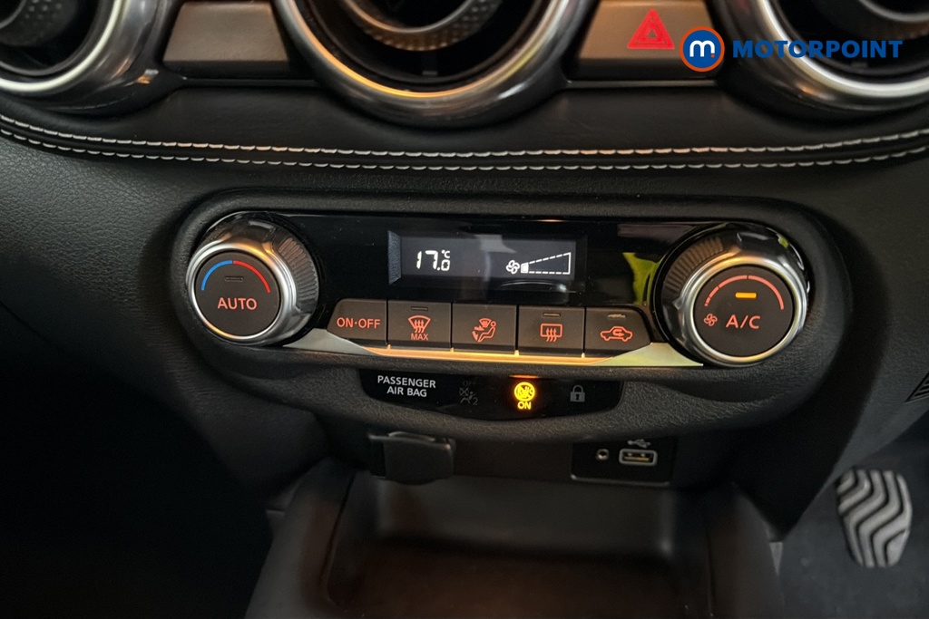 Nissan Juke N-Connecta Manual Petrol SUV - Stock Number (1686787) - 12th supplementary image