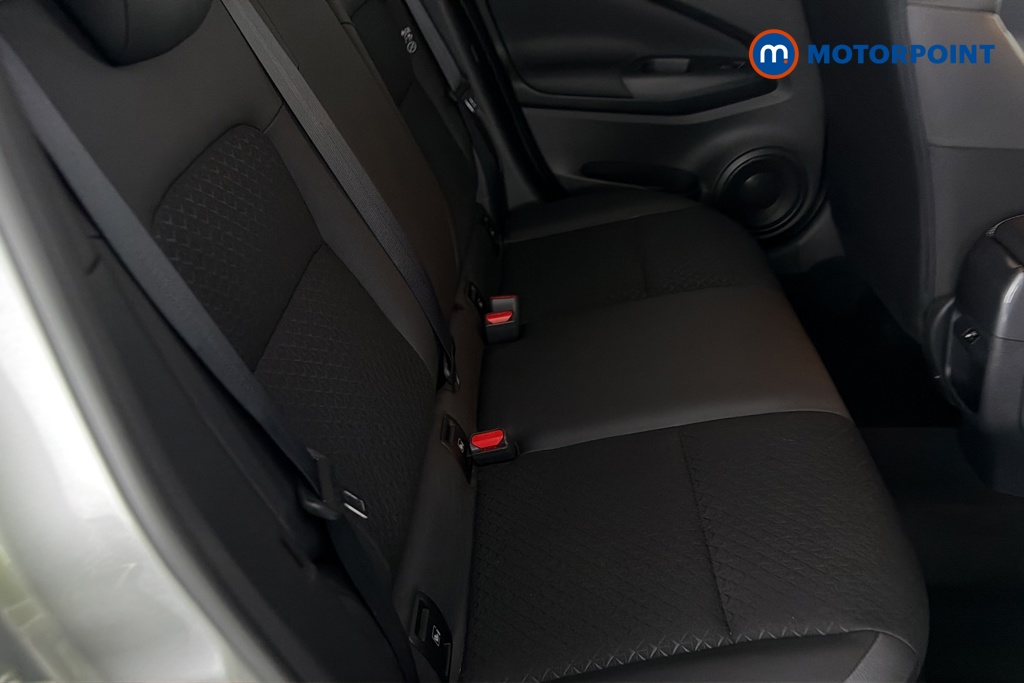Nissan Juke N-Connecta Manual Petrol SUV - Stock Number (1686787) - 25th supplementary image
