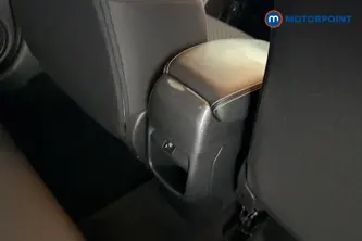 Nissan Juke N-Connecta Manual Petrol SUV - Stock Number (1686787) - 28th supplementary image