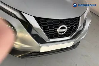 Nissan Juke N-Connecta Manual Petrol SUV - Stock Number (1686787) - 43rd supplementary image