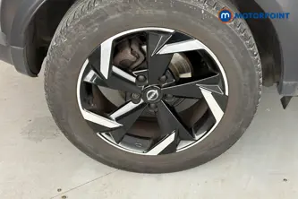 Nissan Juke N-Connecta Manual Petrol SUV - Stock Number (1686787) - 46th supplementary image