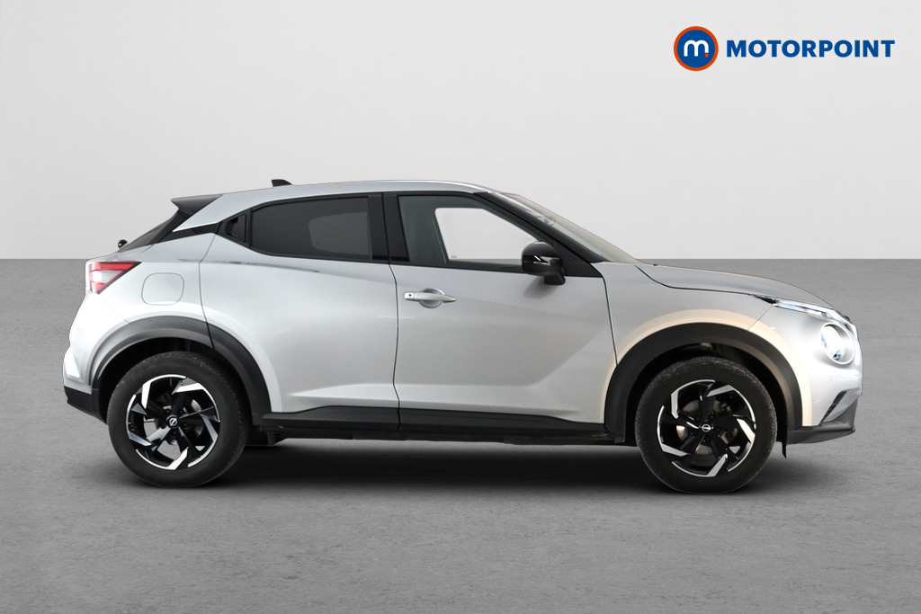 Nissan Juke N-Connecta Manual Petrol SUV - Stock Number (1686787) - Passenger side