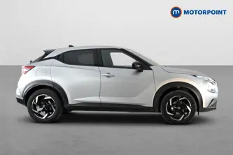 Nissan Juke N-Connecta Manual Petrol SUV - Stock Number (1686787) - Passenger side