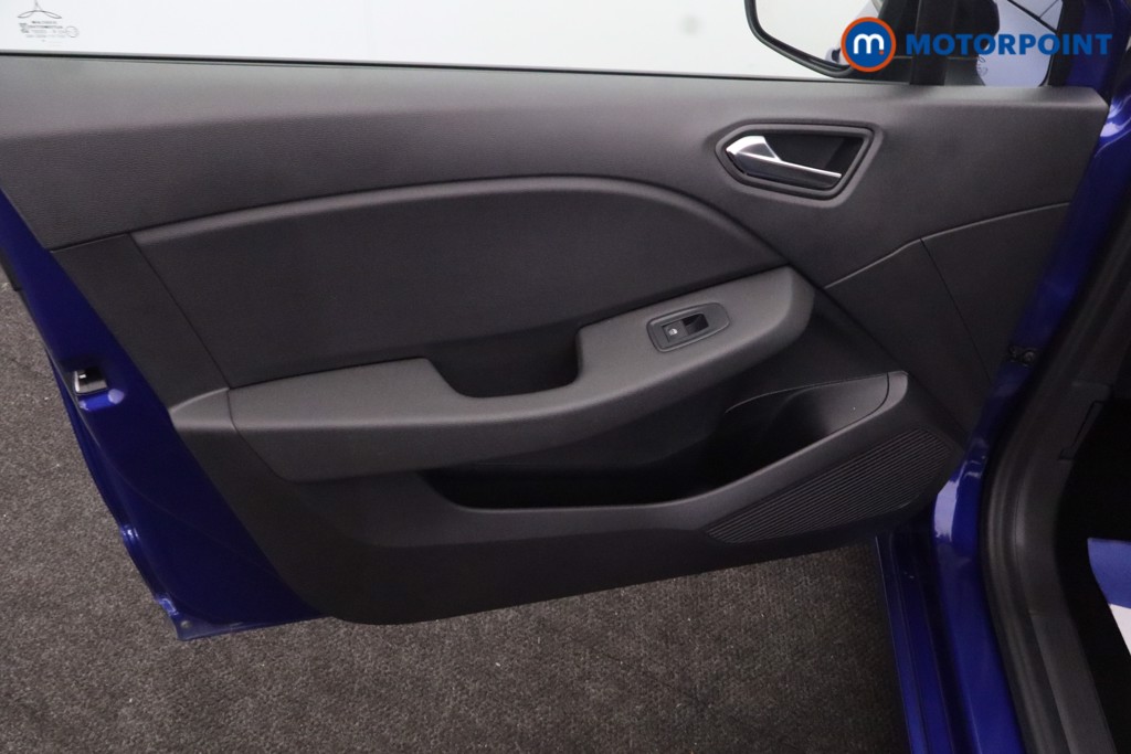Renault Clio Evolution Manual Petrol Hatchback - Stock Number (1686800) - 31st supplementary image