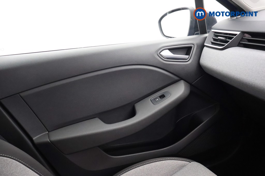 Renault Clio Evolution Manual Petrol Hatchback - Stock Number (1686813) - 12th supplementary image