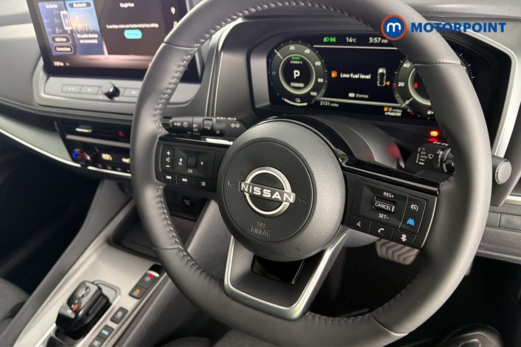 Nissan Qashqai N-Connecta Automatic Petrol-Electric Hybrid SUV - Stock Number (1686870) - 2nd supplementary image