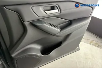 Nissan Qashqai N-Connecta Automatic Petrol-Electric Hybrid SUV - Stock Number (1686870) - 18th supplementary image