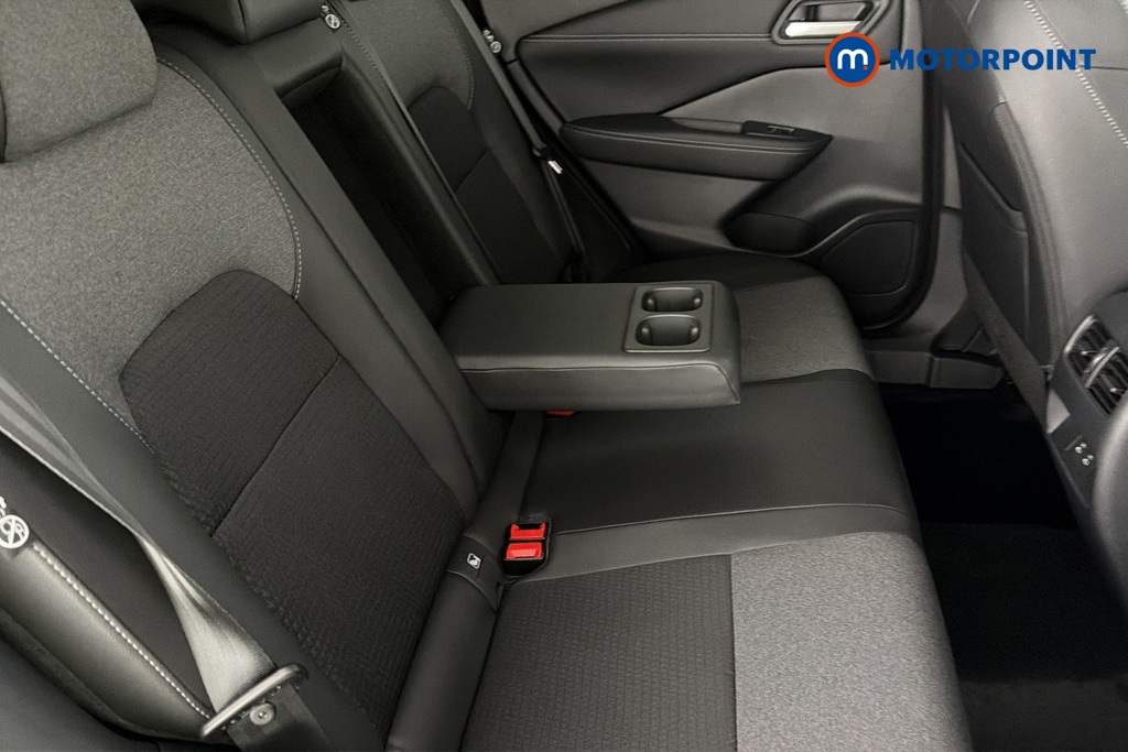 Nissan Qashqai N-Connecta Automatic Petrol-Electric Hybrid SUV - Stock Number (1686870) - 25th supplementary image