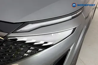 Nissan Qashqai N-Connecta Automatic Petrol-Electric Hybrid SUV - Stock Number (1686870) - 42nd supplementary image