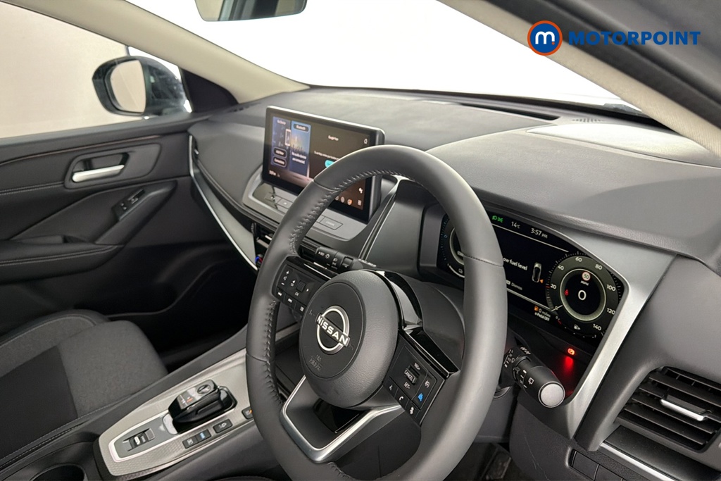 Nissan Qashqai N-Connecta Automatic Petrol-Electric Hybrid SUV - Stock Number (1686870) - 1st supplementary image