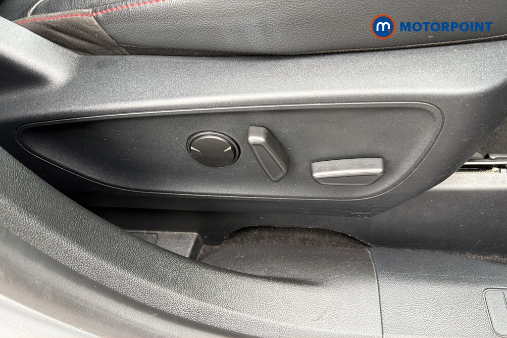 Ford Kuga Black Package Edition Automatic Petrol Plug-In Hybrid SUV - Stock Number (1687429) - 23rd supplementary image