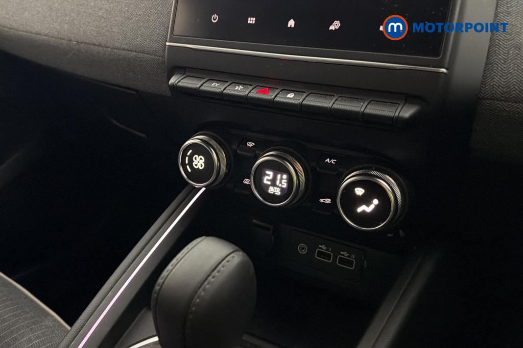 Renault Clio Techno Automatic Petrol-Electric Hybrid Hatchback - Stock Number (1687605) - 12th supplementary image
