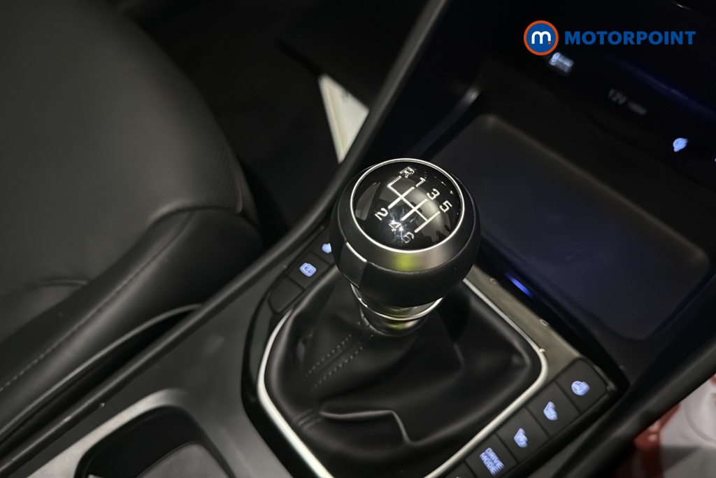 Hyundai Tucson Ultimate Manual Petrol SUV - Stock Number (1687612) - 15th supplementary image