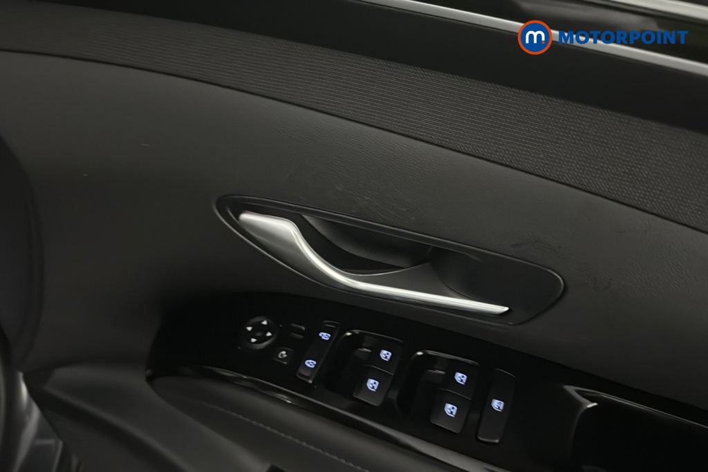 Hyundai Tucson Ultimate Manual Petrol SUV - Stock Number (1687612) - 19th supplementary image