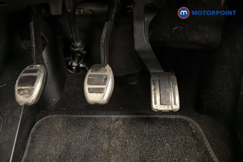 Peugeot 2008 GT Manual Petrol SUV - Stock Number (1687911) - 24th supplementary image