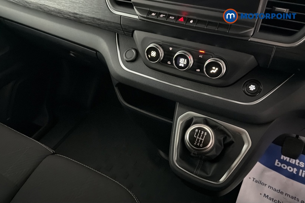 Renault Trafic Extra Sport Manual Diesel Panel Van - Stock Number (1687939) - 15th supplementary image