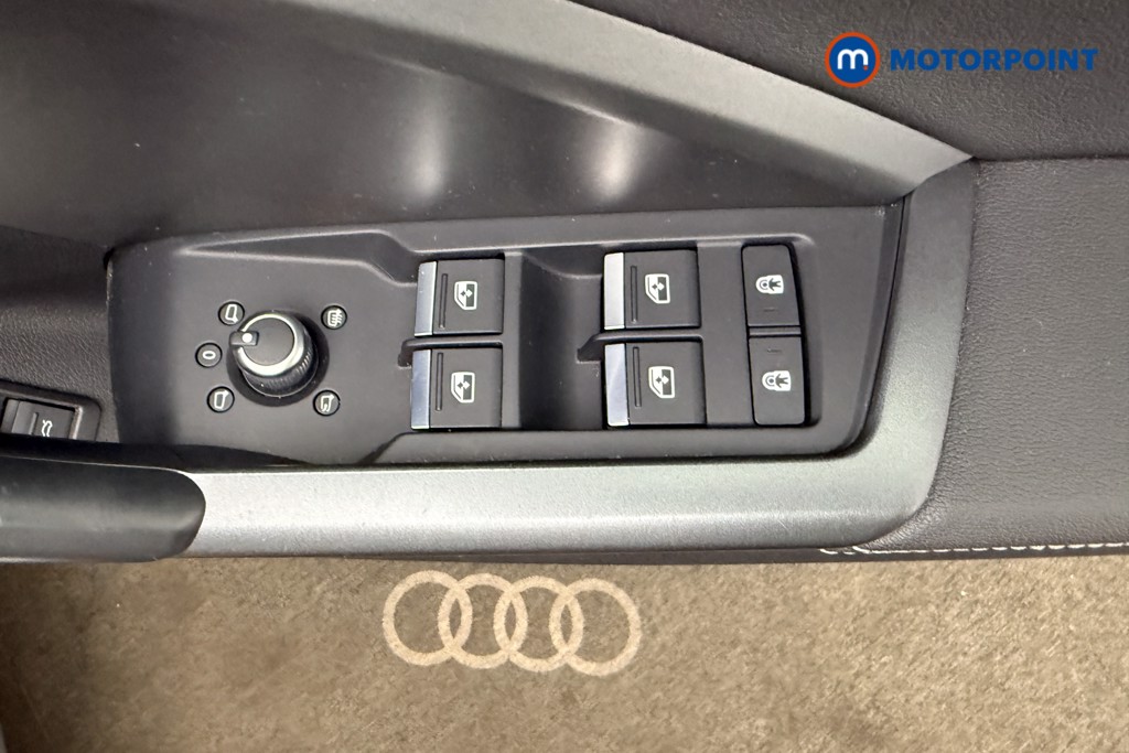 Audi Q3 Black Edition Automatic Diesel SUV - Stock Number (1688017) - 2nd supplementary image