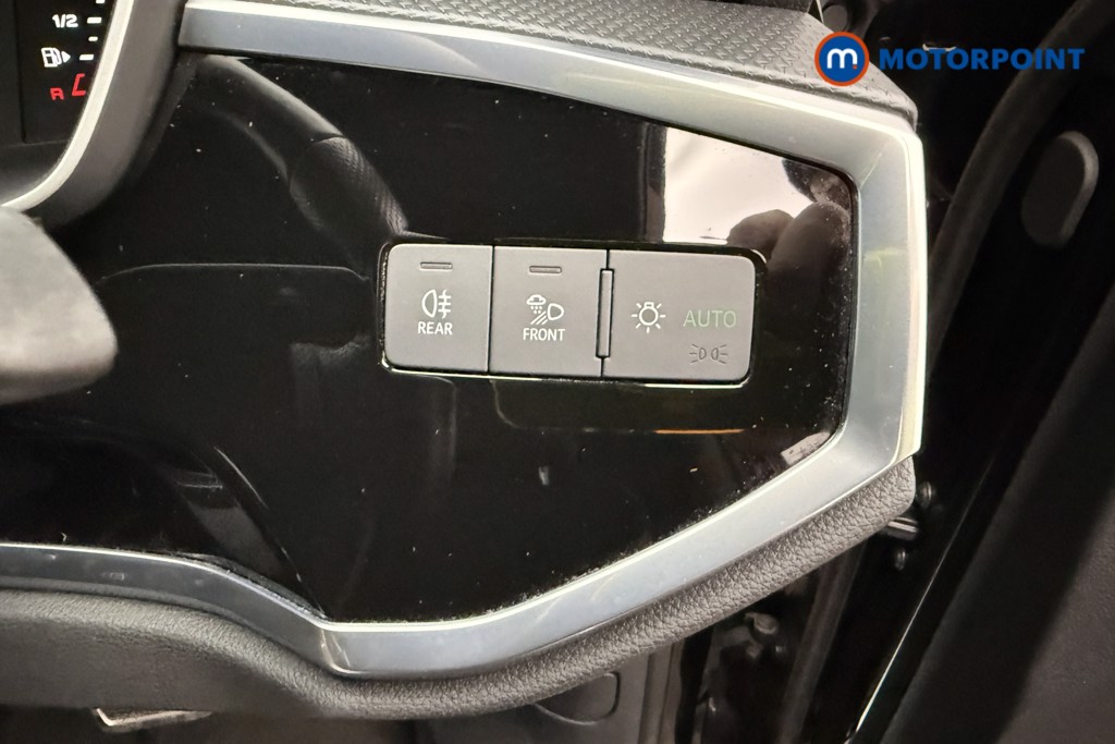 Audi Q3 Black Edition Automatic Diesel SUV - Stock Number (1688017) - 4th supplementary image