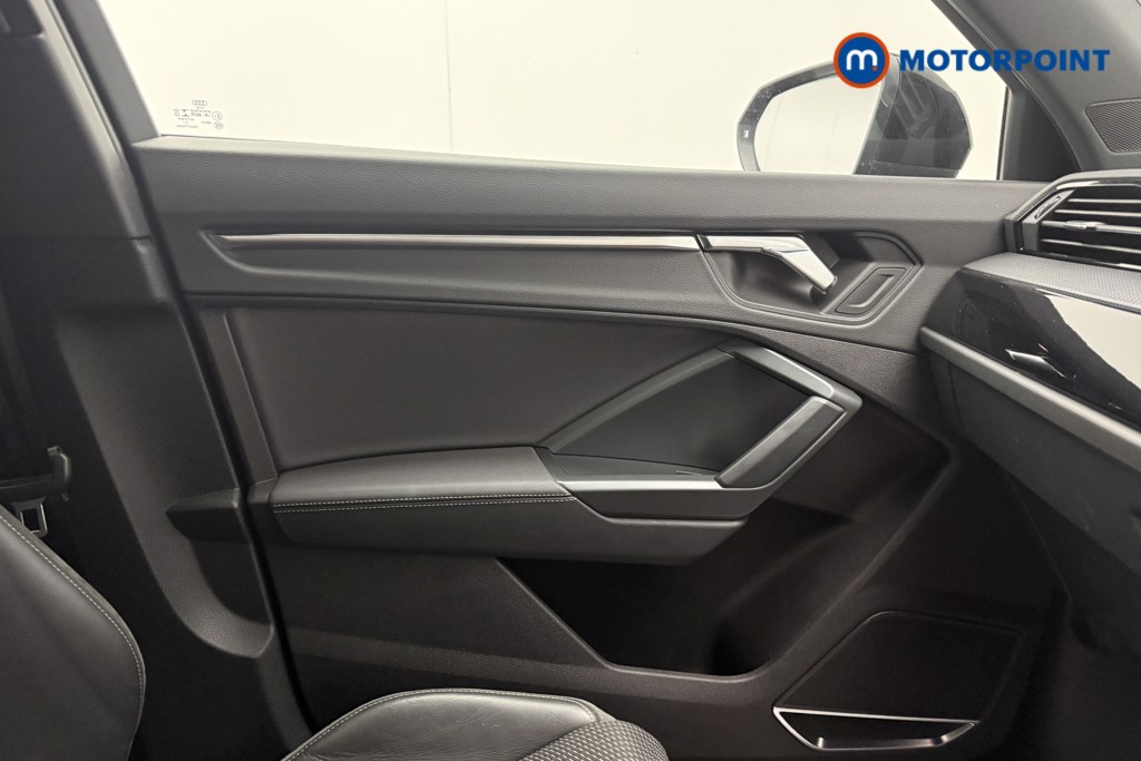 Audi Q3 Black Edition Automatic Diesel SUV - Stock Number (1688017) - 13th supplementary image