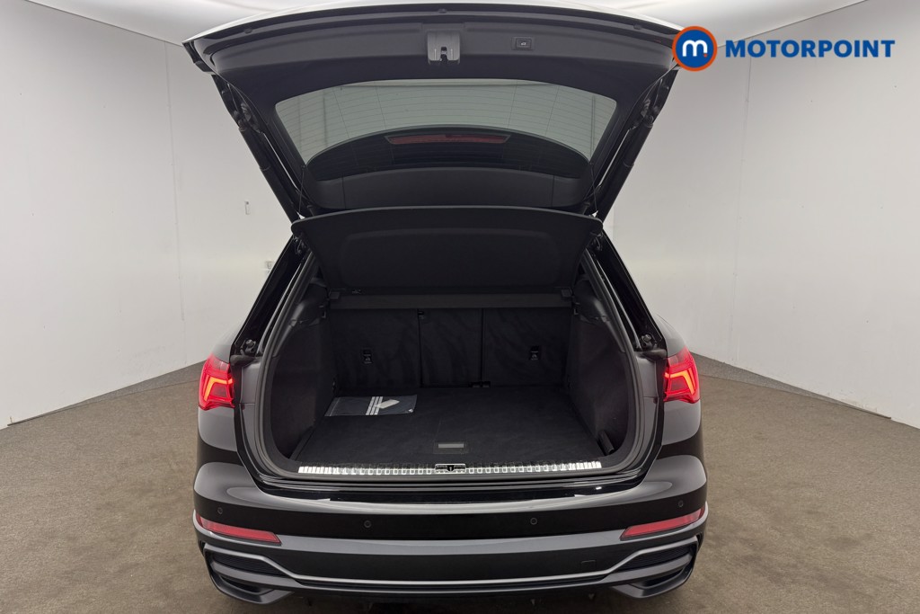 Audi Q3 Black Edition Automatic Diesel SUV - Stock Number (1688017) - 16th supplementary image
