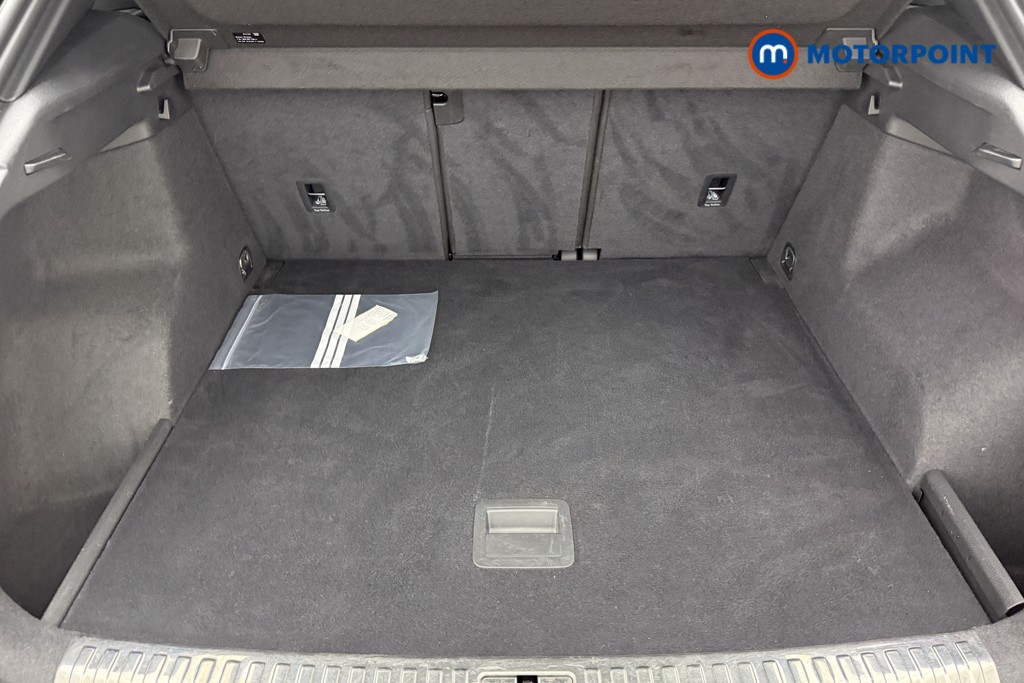 Audi Q3 Black Edition Automatic Diesel SUV - Stock Number (1688017) - 17th supplementary image