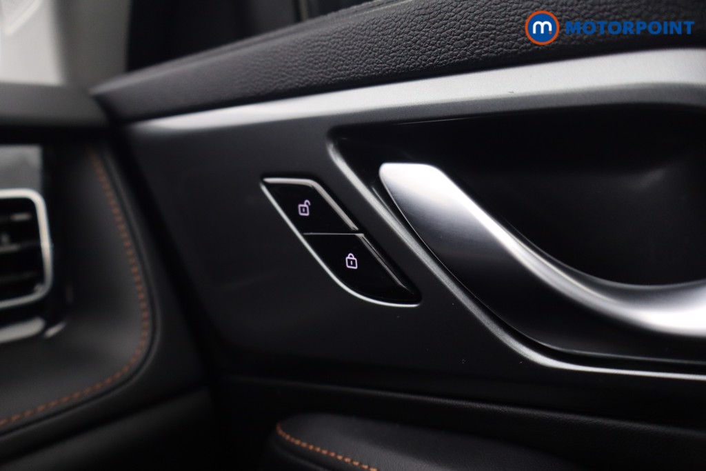 Mg Motor Uk HS Trophy Automatic Petrol-Electric Hybrid SUV - Stock Number (1688808) - 22nd supplementary image