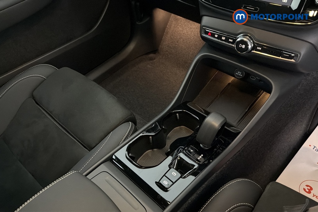 Volvo Xc40 Plus Automatic Petrol SUV - Stock Number (1688917) - 15th supplementary image