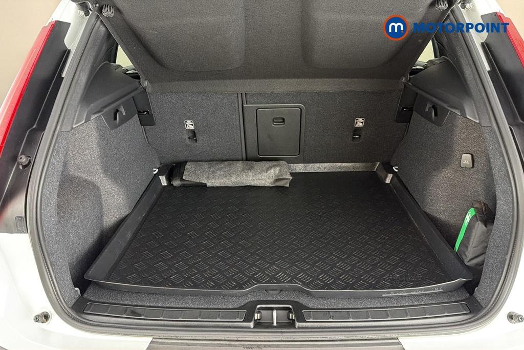 Volvo Xc40 Plus Automatic Petrol SUV - Stock Number (1688917) - 30th supplementary image