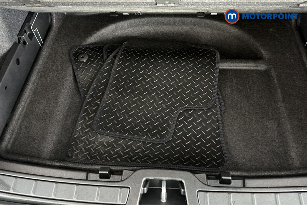 Volvo Xc40 Plus Automatic Petrol SUV - Stock Number (1688917) - 33rd supplementary image