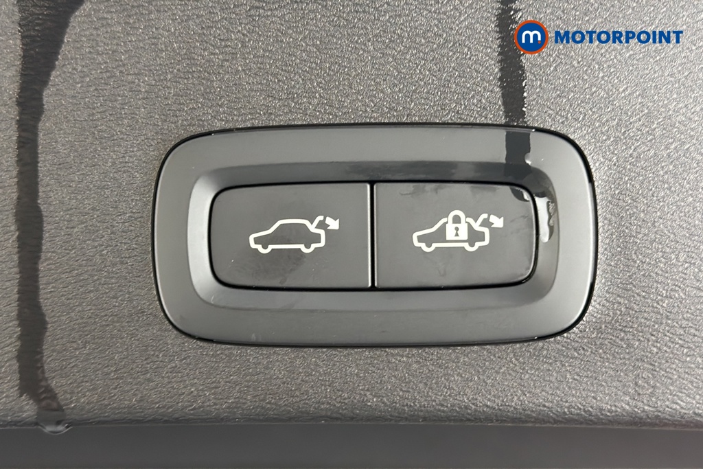 Volvo Xc40 Plus Automatic Petrol SUV - Stock Number (1688917) - 35th supplementary image