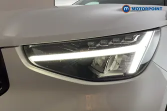 Volvo Xc40 Plus Automatic Petrol SUV - Stock Number (1688917) - 42nd supplementary image