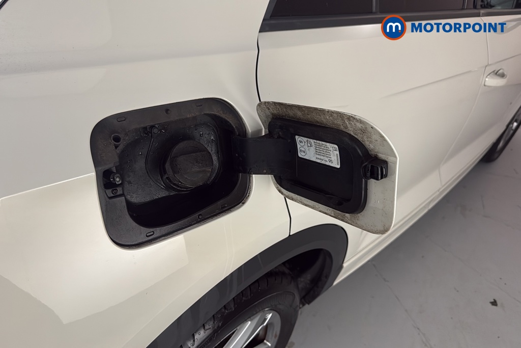 Volkswagen T-Roc R-Line Automatic Petrol SUV - Stock Number (1689536) - 41st supplementary image