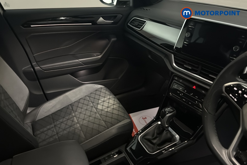Volkswagen T-Roc R-Line Automatic Petrol SUV - Stock Number (1689536) - 1st supplementary image
