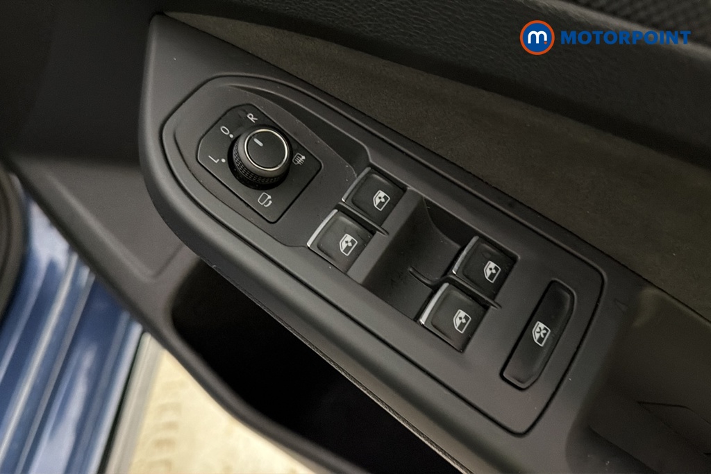 Volkswagen Golf Black Edition Manual Petrol Hatchback - Stock Number (1689612) - 19th supplementary image
