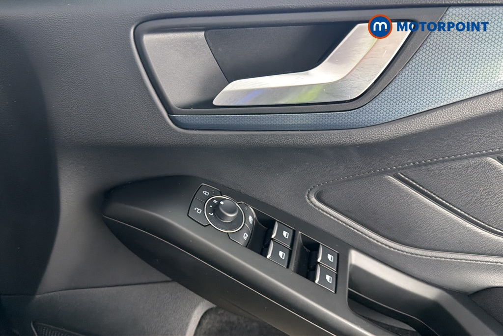 Ford Focus Active X Automatic Petrol Estate - Stock Number (1689691) - 19th supplementary image