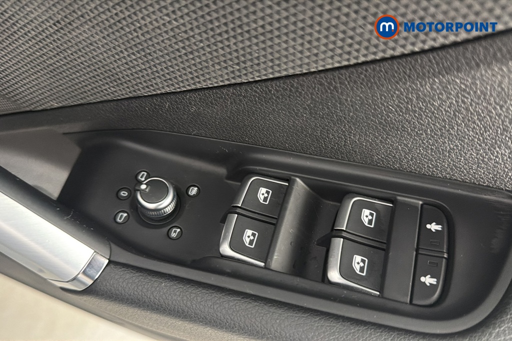 Audi Q2 S Line Automatic Petrol SUV - Stock Number (1689930) - 19th supplementary image