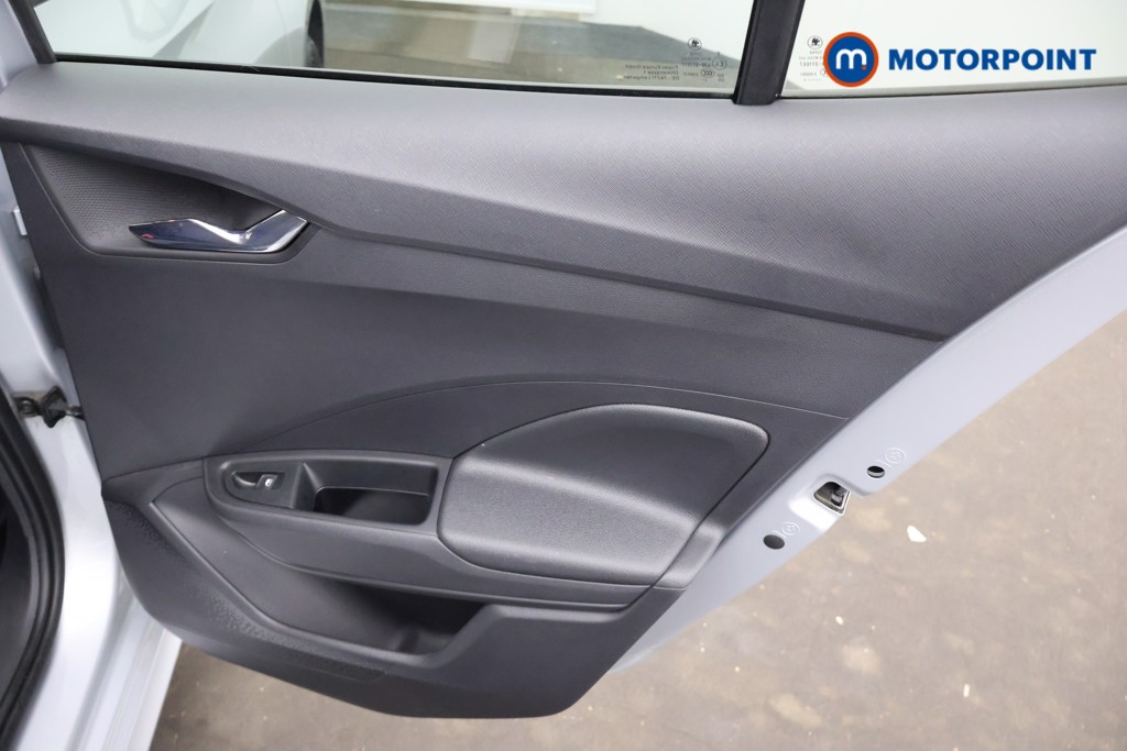 Skoda Fabia Design Edition Manual Petrol Hatchback - Stock Number (1690177) - 17th supplementary image