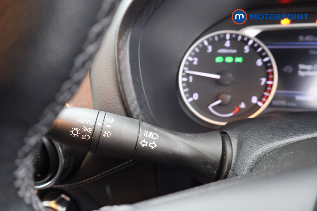 Nissan Juke Tekna Manual Petrol SUV - Stock Number (1690367) - 5th supplementary image