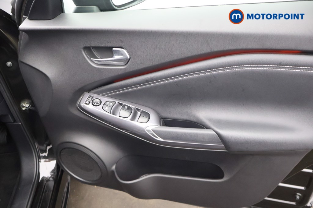 Nissan Juke Tekna Manual Petrol SUV - Stock Number (1690367) - 13th supplementary image