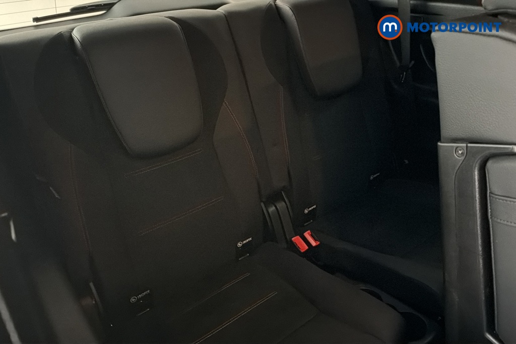 Mercedes-Benz GLB Amg Line Automatic Petrol SUV - Stock Number (1690373) - 29th supplementary image