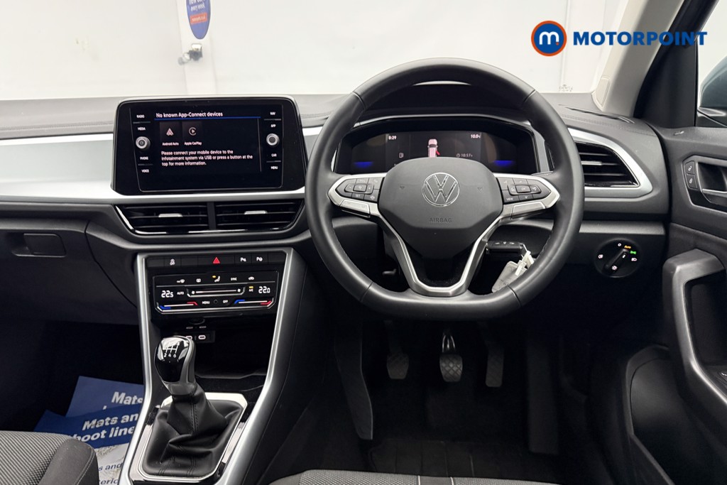 Volkswagen T-Roc Life Manual Petrol SUV - Stock Number (1690997) - 2nd supplementary image