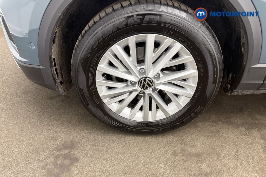 Volkswagen T-Roc Life Manual Petrol SUV - Stock Number (1690997) - 24th supplementary image