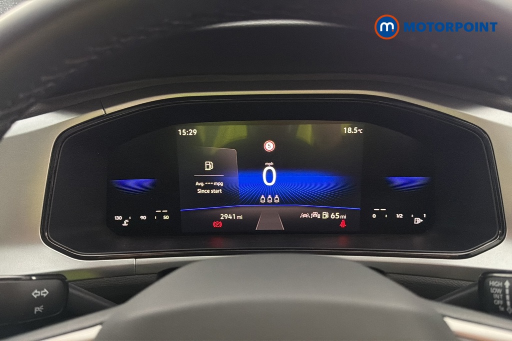 Volkswagen T-Roc Life Manual Petrol SUV - Stock Number (1691005) - 7th supplementary image
