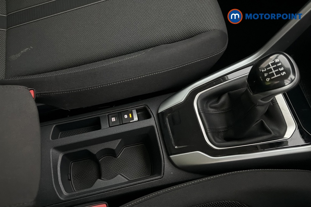 Volkswagen T-Roc Life Manual Petrol SUV - Stock Number (1691005) - 15th supplementary image