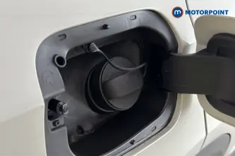 Volkswagen T-Roc Life Manual Petrol SUV - Stock Number (1691005) - 41st supplementary image