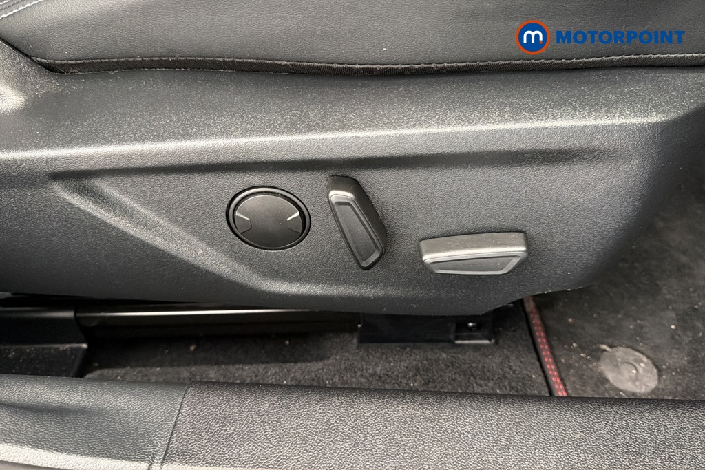 Ford Focus St-Line X Automatic Petrol Estate - Stock Number (1691167) - 23rd supplementary image