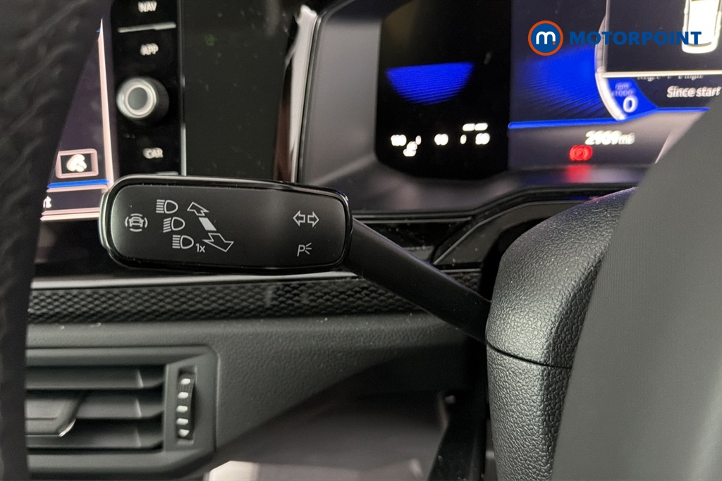 Volkswagen Polo Life Manual Petrol Hatchback - Stock Number (1691459) - 5th supplementary image